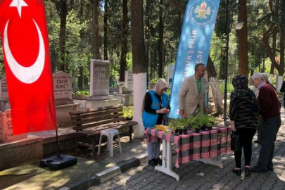 Kabir ziyaretlerinde Manisalıları Büyükşehir'in sıcak yüzü karşıladı
