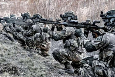 Terörle mücadele kararlılıkla sürüyor...  3 terörist daha teslim oldu