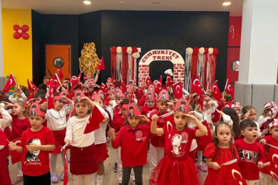 Bursa Nilüfer’de minikler Cumhuriyet Bayramı’nı coşkuyla kutladı