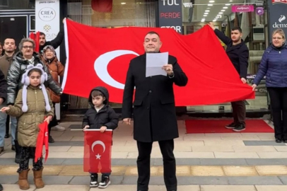 İYİ PARTİ DERİNCE’DEN TÜRK BAYRAĞI’NA SAHİP ÇIKAN YÜRÜYÜŞ