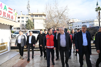Balıkesir'de Başkan Akın lodosun vurduğu Körfez’de