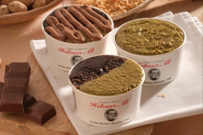 İftarda en çok tercih edilen tatlı “dondurmalı irmik helvası”