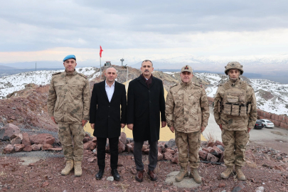 Ağrı Dağı Hazzep Tepe Modüler Üs Bölgesi’nde iftar vakti