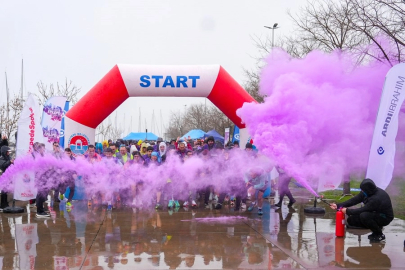 İstanbul Maltepe’de epilepsi farkındalığı için mor koşu