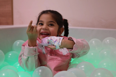 Irak’tan gelen aile, Gonca ile umuda tutundu