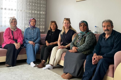 SERPİL KÜÇÜK’TEN ANNELER GÜNÜNDE ANLAMLI ZİYARET