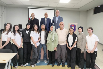 DERİNCE ANADOLU MESLEK VE TİCARET LİSESİ’NDE  ŞİİR ŞÖLENİ