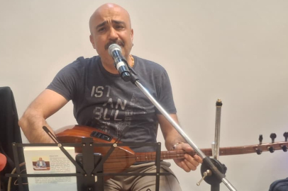 Ozan Dadal, Türküleriyle Anadolu’nun Sesini Yaşatıyor
