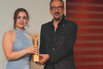 Yılın Hemşiresi Ödülü Filiz Öner Uyar’ın Oldu