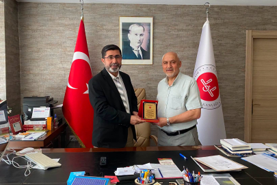 EMEKLİ İMAM HATİP MUSTAFA BEKTAŞ'A VEFA PLAKETİ