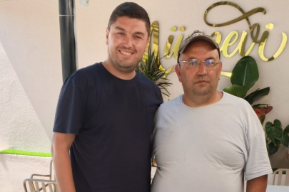 Mustafa Duman'dan Münzevi Cafe'ye Hayırlı Olsun Ziyareti