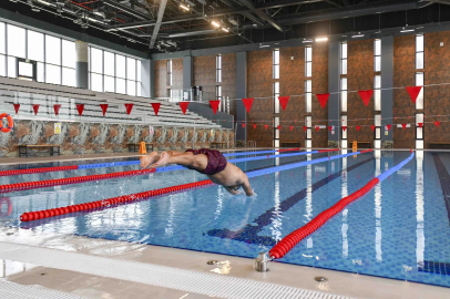 Ankara’ya yeni spor kompleksi! Cumhuriyet Yüzme Havuzu açıldı