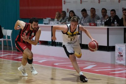 Konya, Türkiye Basketbol 2. Ligi’ne galibiyetle başladı