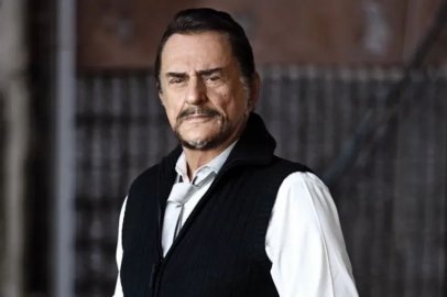 Usta sanatçı Alpay 91 yaşında hayatını kaybetti