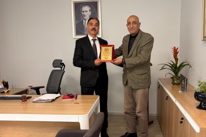 ABDULLAH SALAR'DAN,  ABDULKADİM SEVİLMİŞ’E TEŞEKKÜR PLAKETİ